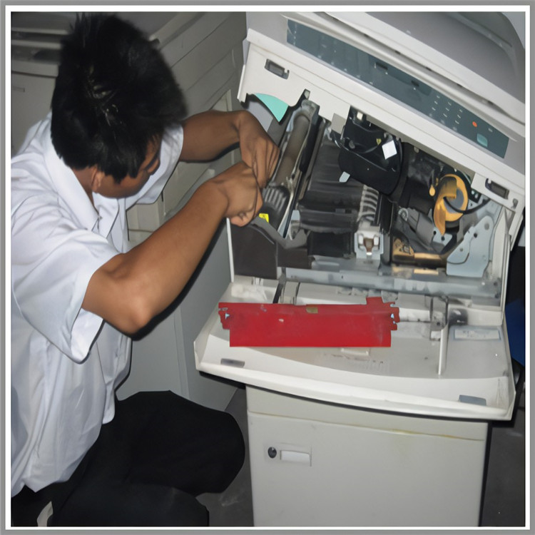 武昌火车站附近，专业、便捷、诚实的电脑上门维修服务